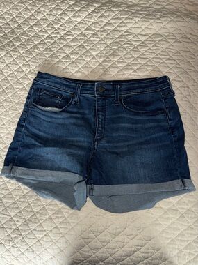 Universal Thread High Rise Midi 14 Shorts